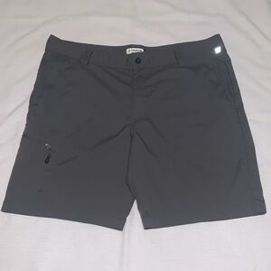 Magellan Fishing Gear Gray Shorts Flat Front Water Resistant Men’s Shorts Sz 42
